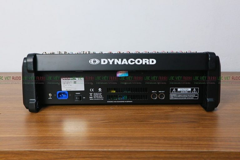 Các cổng kết nối của Dynacord CMS 1000