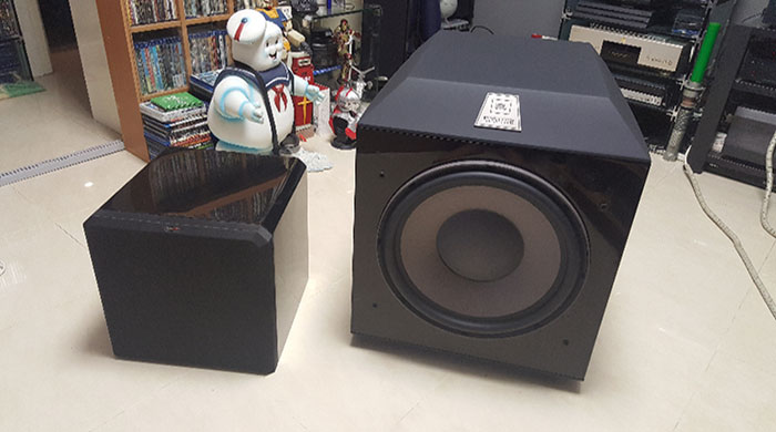 Loa sub bass 40 JBL Subwoofer 1500 Array: 116.000.000 VNĐ